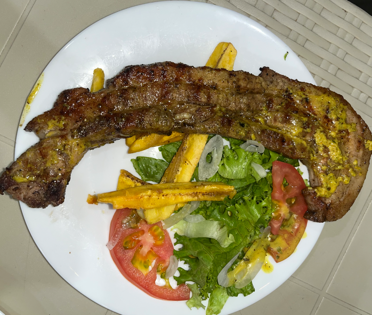 Plato estrella de Asados Don Mau