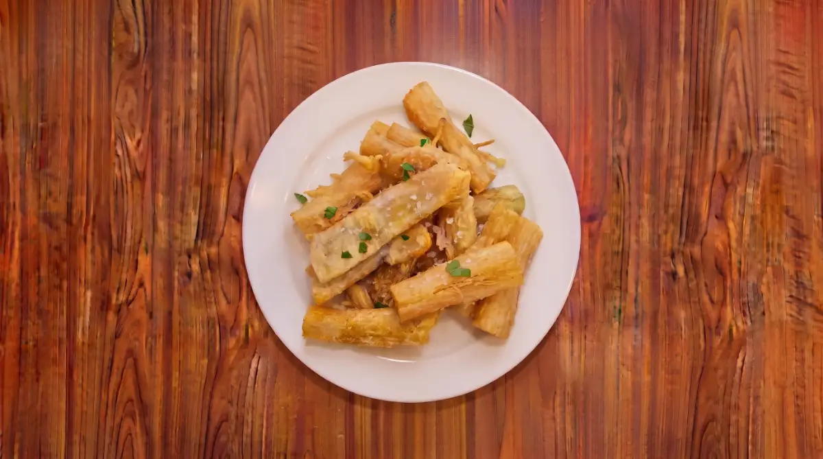1/2 Porción De Yuca Frita