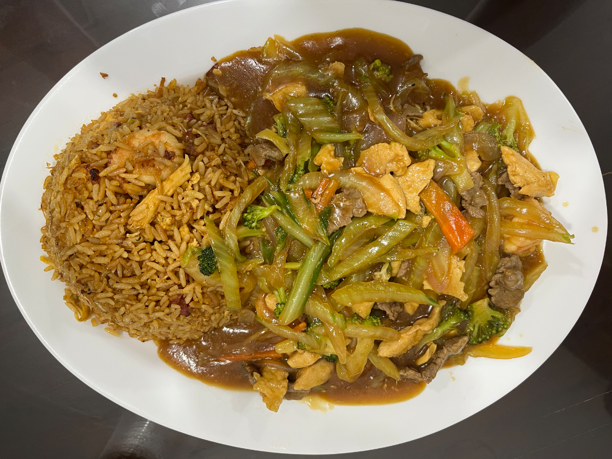 Plato estrella de Chifa Nan Yue